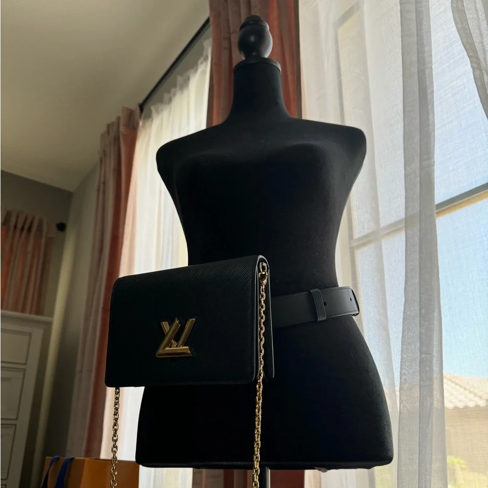 Louis Vuitton crossbody bag